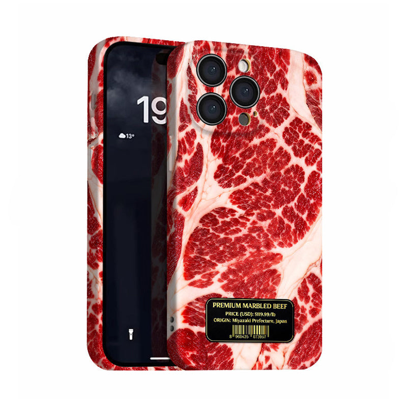 霜降りビーフ柄iPhoneケース 斜めから見た装着イメージ