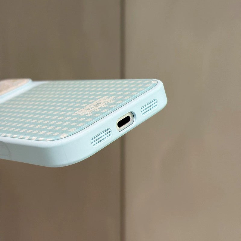 iPhone ケース 側面詳細、TPU 軟質バンパーで持ちやすい、底面充電口開口