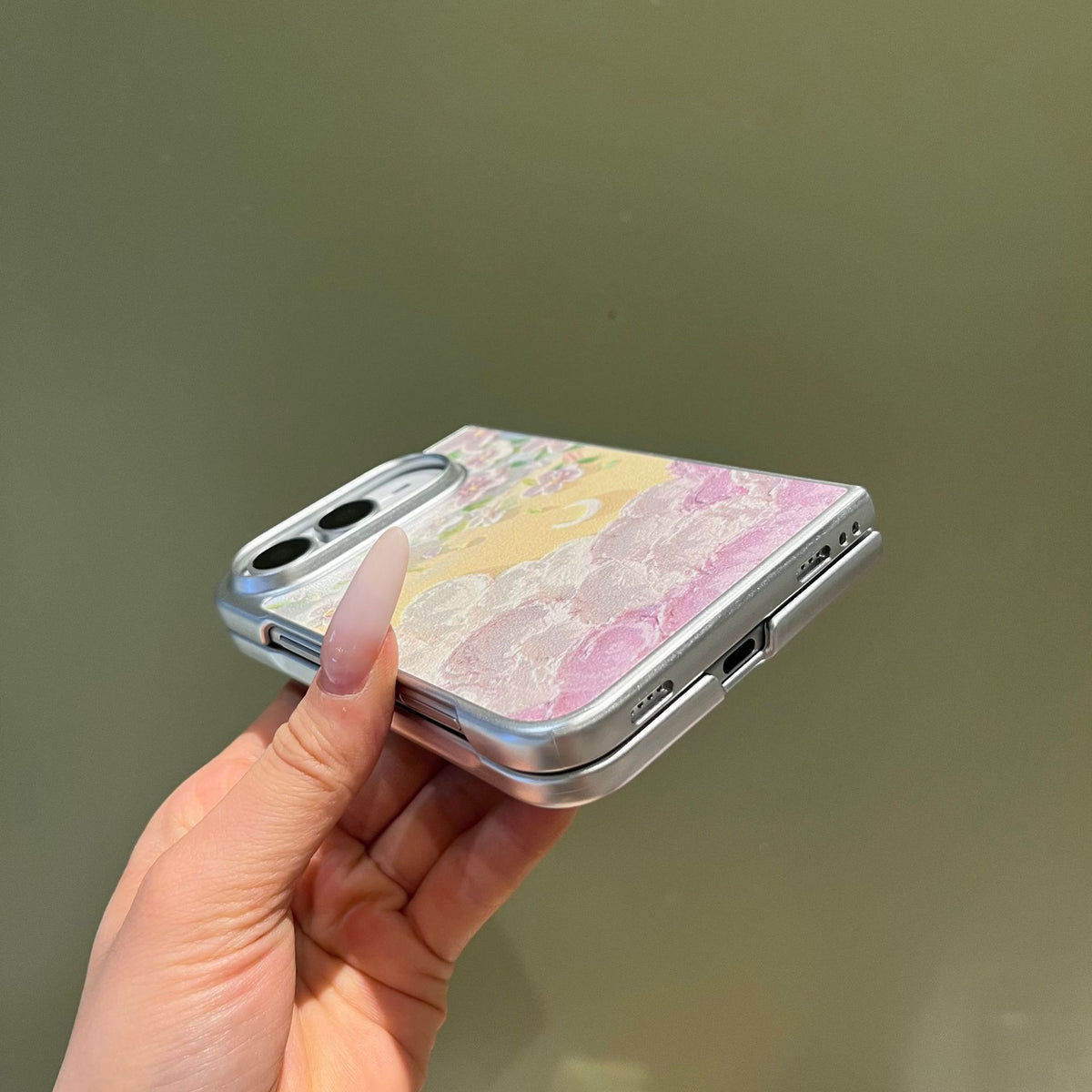 油絵風花柄iPhone Duoケースのデザイン・使用イメージ 3