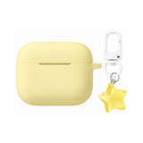 イエロー+スターチャーム(2点セット)のピンク シリコン ソフト AirPodsケース、実物の柄と付属品の参考画像