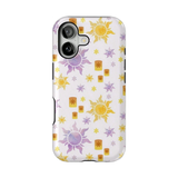 レトロな花と太陽柄 iPhoneケース サン(パープル&イエロー) 白背景の装着イメージ