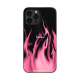 ブラックに映えるフレイム柄 iPhoneケース フレイム・英字入り(ピンク) 白背景の装着イメージ