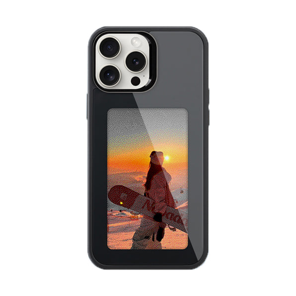 Smartphone case with NFC image transfer e-paper display
