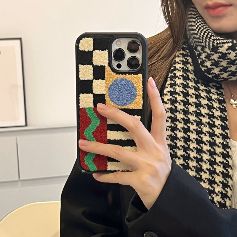 幾何学模様パッチワーク風フェイクファー素材スマホケース
