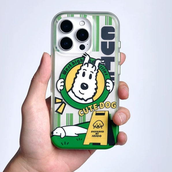 iPhone ケース 白犬モチーフ グリーン ストライプ 手持 lifestyle MagSafe マット仕上げ