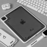ホワイトフレームのクリアバックiPadケース デスク使用イメージ