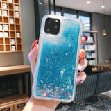 ラメが流れるグリッターiPhoneケース ブルー(ハート) 手持ちイメージ