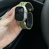 カーキ×ブラック の ツートン シリコン Apple Watch バンド