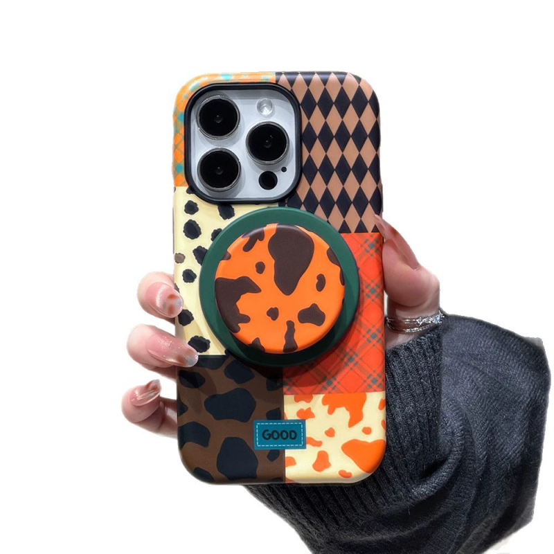 オータムパッチワークiPhoneケースの使用イメージ