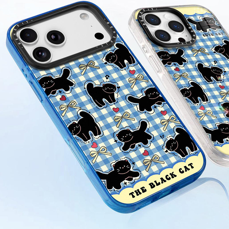 レトロチェック 黒猫 iPhoneケース カメラ周り