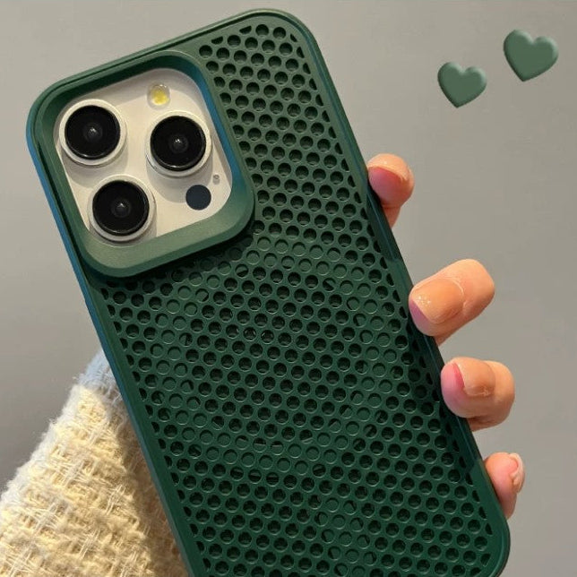 MagSafe対応 iPhone ケース シリコン 蜂の巣型放熱 ダークグリーン 落ち着いた 大人 雰囲気