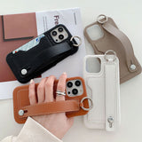 カード収納付きiPhoneケース｜手首ストラップ×レザー