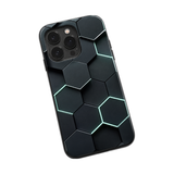 ハニカム柄 iPhoneケース ブラック×シアン 白背景の装着イメージ