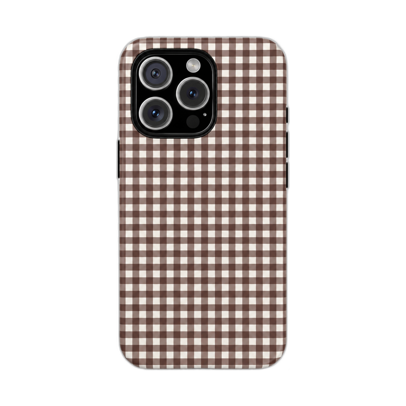 チェックとストライプ柄 iPhoneケース ギンガム（ブラウン） 白背景の装着イメージ
