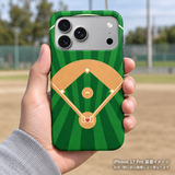 ベースボールフィールド iPhone 17 Pro 元の手持ちシーン 装着イメージ