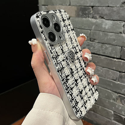 チェック柄おしゃれ椿モチーフフェイクファースマホケース
