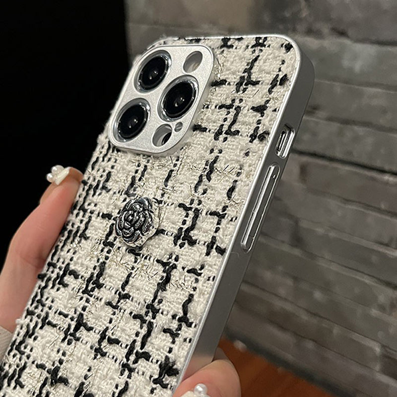 チェック柄おしゃれ椿モチーフフェイクファースマホケース