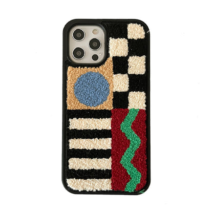 幾何学模様パッチワーク風フェイクファー素材スマホケース