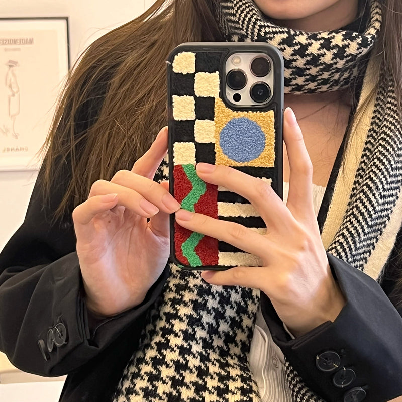 幾何学模様パッチワーク風フェイクファー素材スマホケース