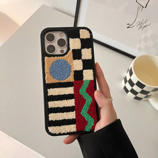 幾何学模様パッチワーク風フェイクファー素材スマホケース